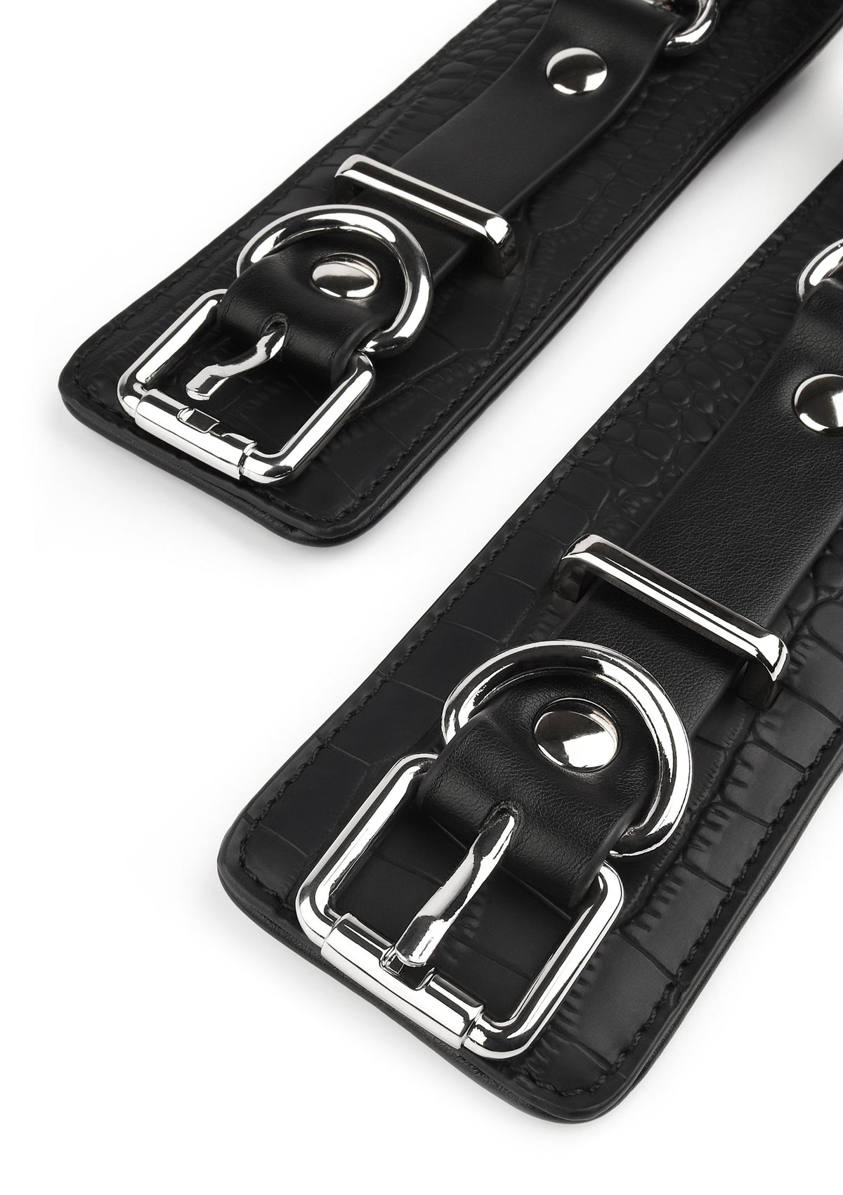 Avanza Croc-Embossed Wrist Cuffs - Boeien