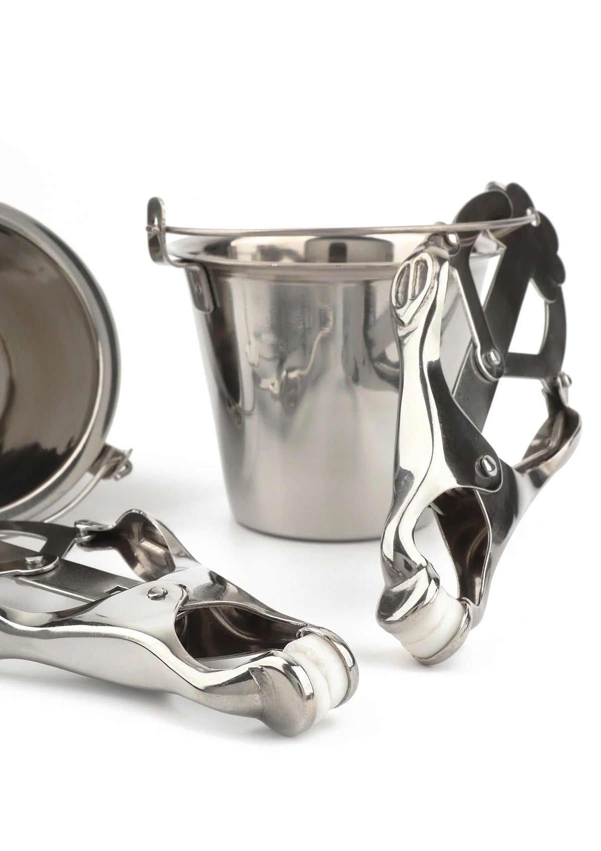 ARDONOX Nipple Clamps with Buckets